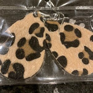 Women’s Leopard Earrings